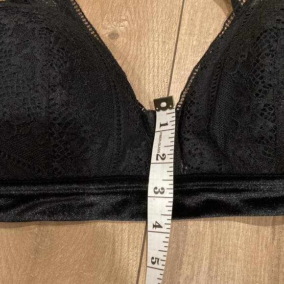 Size XXL Lace bra - Picture 13 of 16